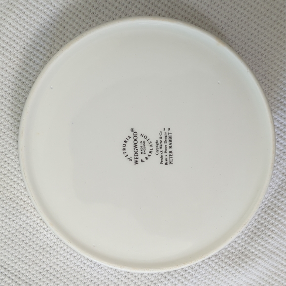 Vintage Peter Rabbit by Beatrix Potter Nursery Set by Wedgwood - 3 pieces - Picture 3 of 12